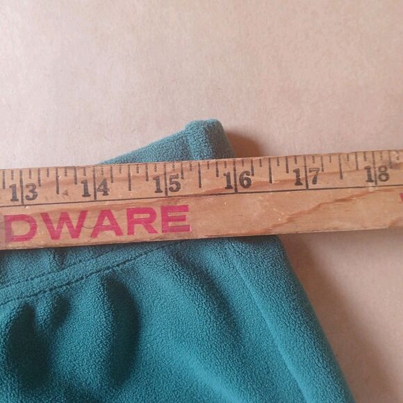 Wallflower Fleece Shorts Size XL Green Pull On Elastic Waist Athleisure Comfy - Picture 4 of 5